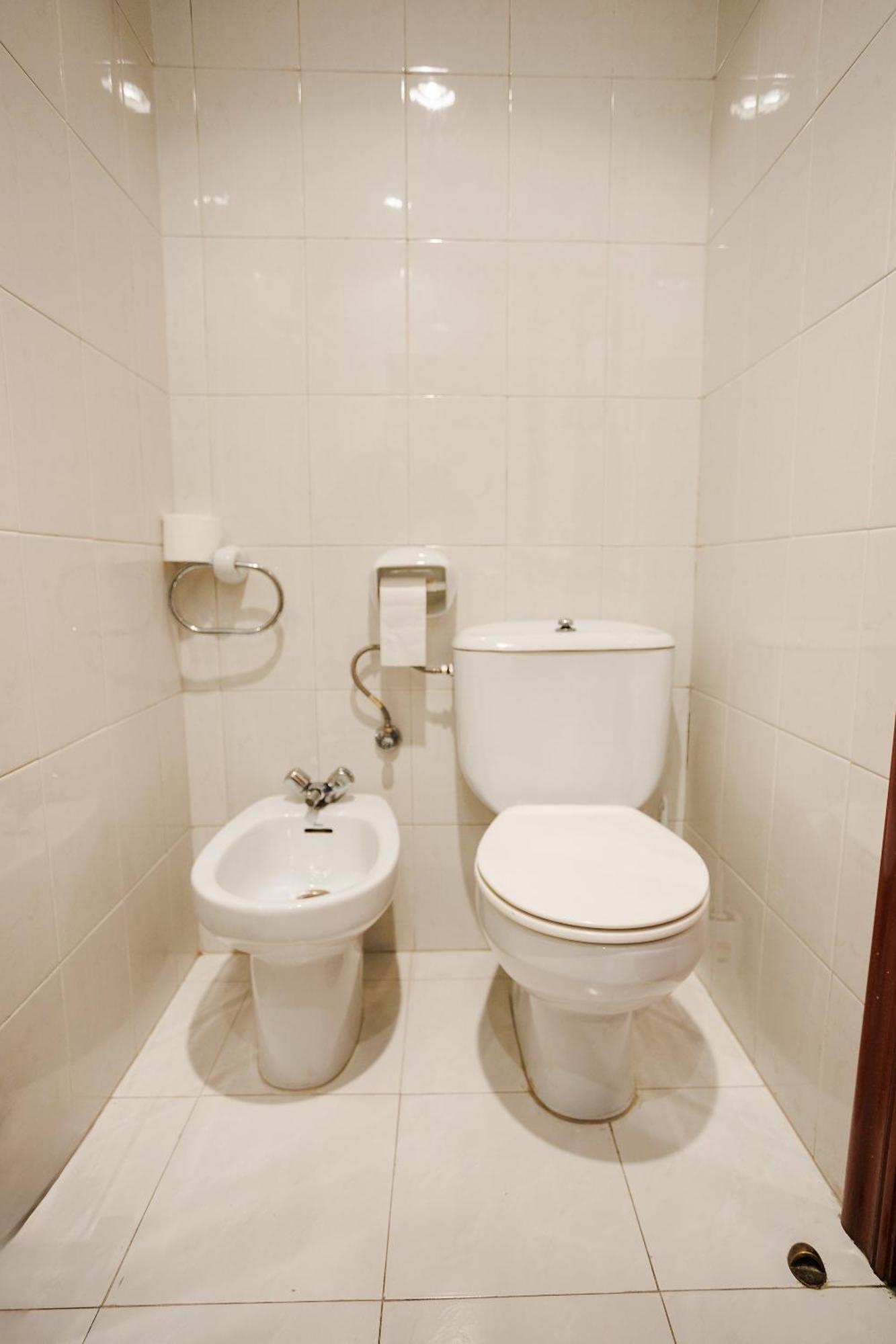 Moon Hostel Bio Bilbao Exterior photo