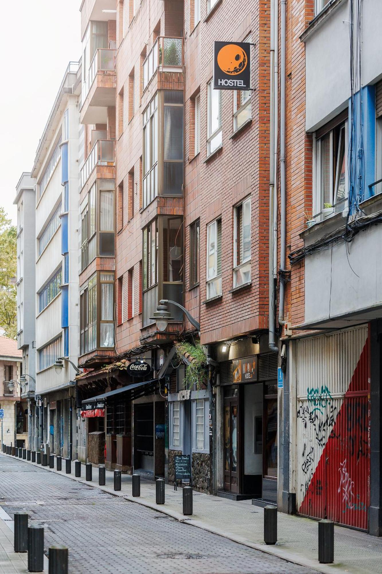 Moon Hostel Bio Bilbao Exterior photo