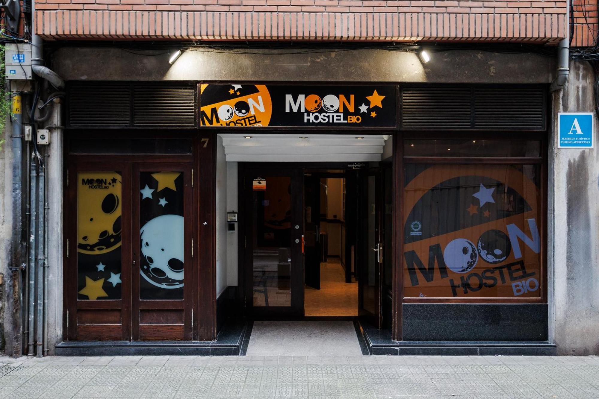 Moon Hostel Bio Bilbao Exterior photo
